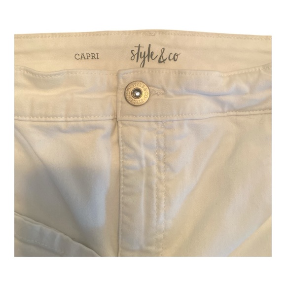 Women's Style &‎ Co White Classic Fit Capri
Jeans Size 18 - Picture 4 of 5